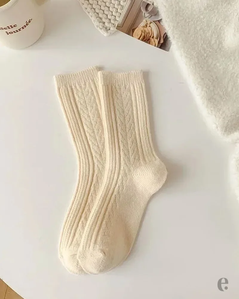 Thick & Warm Wool Winter Women Socks - Image 4