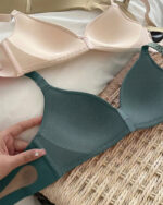 Seamless Wireless Rhinestone Strap B Cup Bra - Image 6